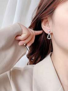 1 Pair Fashionable Pearl Christmas Tree Earrings For Women, Geometric Letter Niche Rhinestone Stud Earrings - Gold - View 3