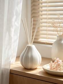 1pc Ribbed Teardrop Reed Diffuser Bottle, Glossy Vase (Black/White), Modern Home Decor Fragrance Oil Container, Minimalist Shelf Decor Ornament, Housewarming Gift - Multi-color - View 9