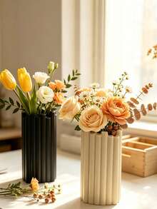 1Pc Creative Sawtooth Top Fluted Resin Vase, Minimalist White Desktop Flower Holder For Home Living Room Decor, Versatile Tabletop Ornament & Unique Gift Choice For Modern Decor Lovers - Ribbed Vase - View 7