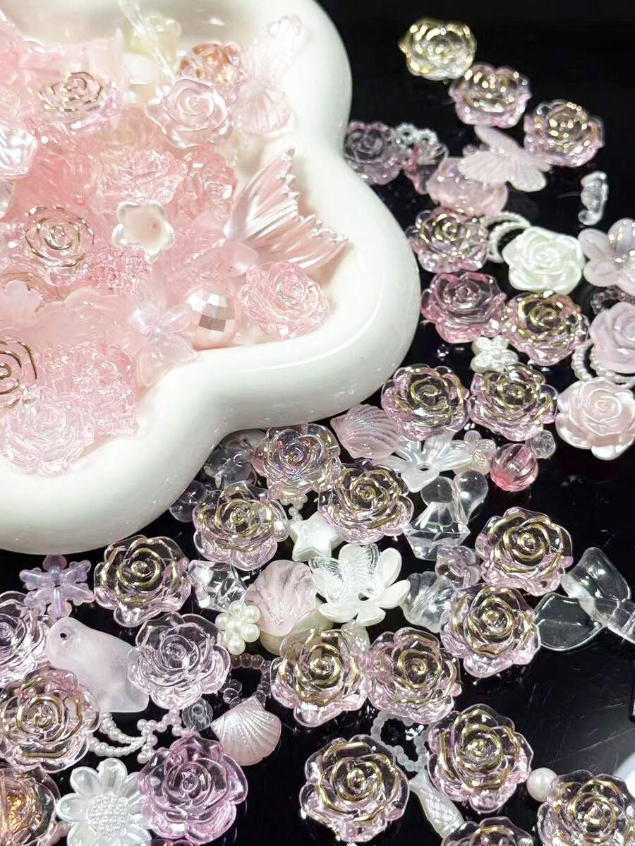 Sekantong Es Warna Emas Solid dengan Mawar Merah Tua Campuran Desain, Casing Ponsel DIY, Kalung, Anting, Aksesoris Fotografi, Kartu, dll. - MultiWarna - View 1