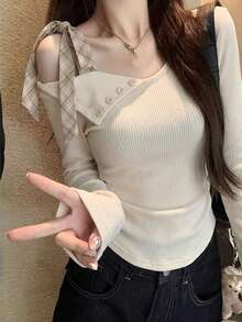 女款不對稱蝴蝶結露肩修身針織長袖上衣 - 杏色 - 查看 2