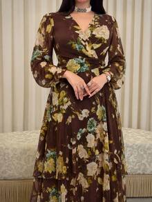 Plus Size Women's Elegant Modern Romantic Floral Fashion Slimming Luxury Dress - Coffee Brown - View 2