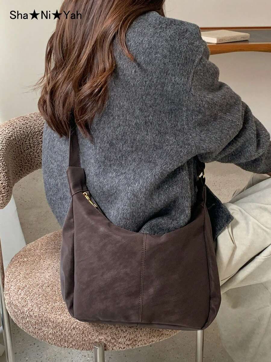Vintage Maillard Velvet Crossbody Shoulder Bag For Women 2026 New Autumn/Winter Versatile Large Capacity Commuter Tote Bag