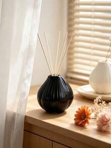 1pc Ribbed Teardrop Reed Diffuser Bottle, Glossy Vase (Black/White), Modern Home Decor Fragrance Oil Container, Minimalist Shelf Decor Ornament, Housewarming Gift - Multi-color - View 8