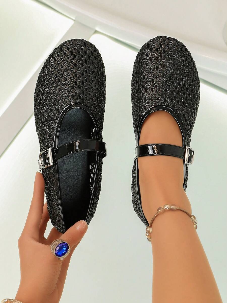 Sepatu Flat Mary Jane Anyaman Rafia Hitam untuk Wanita dengan Tali Gesper, Ujung Bulat, Model Slip-On, Sol Lembut dan Bernapas - Hitam - View 1