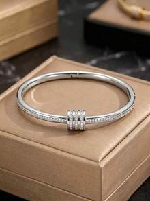 1 buah Gelang Emas Mewah, Tahan Air, Tahan Keringat, Tidak Luntur, Cocok untuk Pesta, Pemakaian Sehari-hari, Liburan, Ulang Tahun, Juga Dapat Diberikan Sebagai Hadiah untuk Pacar dan Keluarga, Hadiah Elegan untuknya di Hari Valentine, Hadiah Liburan Unisex - Perak - View 3
