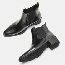 Men's Chelsea Boots Thick Sole Pointed Toe Elegant Vintage Style - Black - View 8