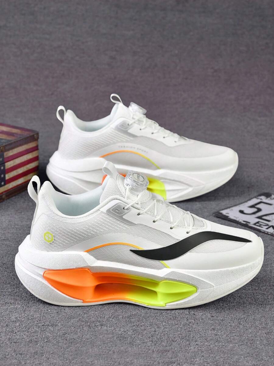 Chaussures de course pour hommes, chaussures de tennis à semelle fine et légère, semelle antidérapante confortable et rembourrée, convient pour le fitness en intérieur, la course, l'entraînement de tennis - Blanc - Voir 1