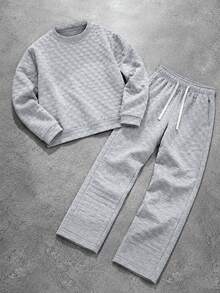 2pcs Gray Plaid Embossed Crew Neck Men's Set, Men's Long Sleeve Sweatshirt Set, Men's Drawstring Pants, Textured Plaid Design, Casual Sports Style, Campus, Friends Gathering, Commuting, Short Trips - Grey - View 7