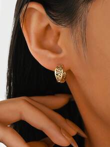 1 Pasang Anting Daun Berongga Berlapis Emas, Anting Jepit Populer, Cocok untuk Wanita Sebagai Hadiah dan Dekorasi Sehari-hari. - Yellow Gold - View 3
