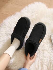 Unisex Winter Thermal Lined Slippers, Warm Soft Sole Comfortable Bedroom Indoor/Outdoor Fuzzy Slippers, Plush Retro Design Slippers - Black - View 2