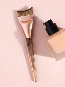 MAANGE 1pc Crescent-Shaped Professional Makeup Brush, Non-Slip Handle Design, Foundation Brush, Concealer Brush, Face Brush, Detail Brush, Suitable For Liquid Cosmetics, Daily Makeup Accessory, Portable Travel Makeup Brush, Gift For Girls. - Multicolor - View 3
