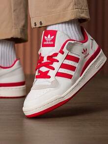 adidas originals FORUM CL 貼合舒適低筒板鞋 男女同款 白紅 - 白紅 - 查看 2