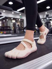 5-Finger Training Shoes, Women's Water Shoes | Provide Better Grip, Suitable For Yoga, Pilates, Fitness Training, Lightweight And Breathable, Split-Toe Design - Beige - View 2