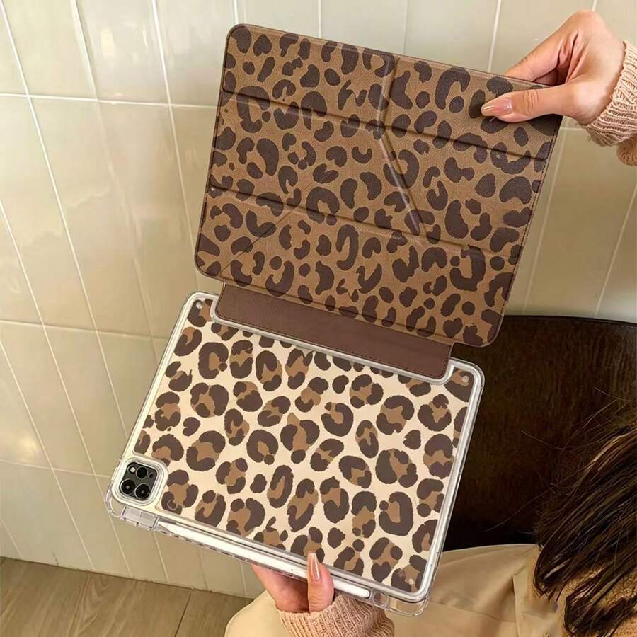 European American Japanese Korean Middle Eastern Sweet Cool Style Leopard Print Y-Fold Tablet Case Suitable For IPad 11th Generation Tablet Protective Cover Pro 2025 New Cute 10th Generation Air 7/6 With Pencil Slot Anti-Bend Apple 11-Inch Girls Tablet Protective Cover