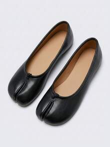 2026 New Split Toe Flat Shoes For Women, Low Vamp Soft Sole Pig Toe Shoes, Niche Design Women's Shoes - Black - View 3