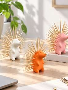 Cute Hedgehog-Shaped Toothpick Holder/Dispenser – Desktop Organizer, Kitchen Countertop Decor, Dining Table Accessory, Home Decor Gift, Creative Storage Item – Perfect For Christmas, Halloween, And Thanksgiving - Multicolor - View 9