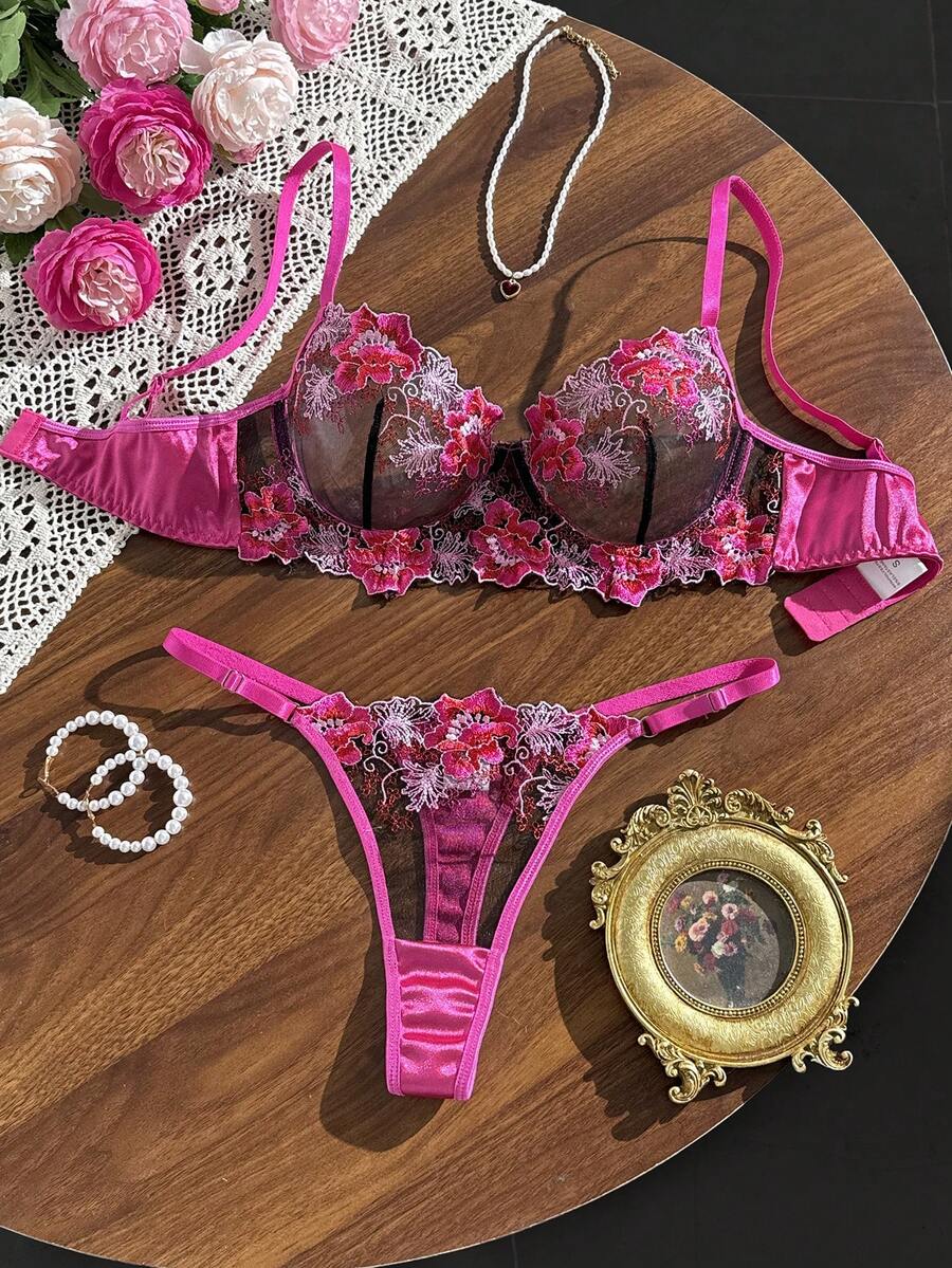Deep Purple Wavy Lace Lingerie Set With Underwire Bra And Side Tie Thong, Romantic Lingerie - Purple - View 1