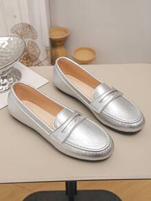 2025 Women's Spring New Elegant Slip-On Loafers, Lightweight Comfortable Versatile Rubber Flat Shoes, Silver Sneakers - Silver - View 6