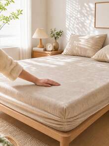Haus Hana 1pc Solid Warm Khaki Crystal Velvet Fitted Sheet, Bedding, Mattress Protector, Bed Cover, Comfortable Home Textile, Student Dorm, Machine Washable, 12-Inch Deep Pocket Bottom Sheet, Back To School - Khaki - View 1