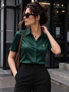 Silk Short Sleeve Shirt With Design, Lightweight Mature Hong Kong Style, Satin Fabric, Solid Color, Button Closure, Office Wear - Green - View 4
