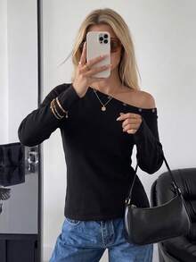 European And American Autumn/Winter Asymmetrical Shoulder Knit Top For Women, Diagonal Neckline Button-Up Fitted Black Long Sleeve Base Layer, Suitable For Office, Commute, Date, Afternoon Tea, Daily Wear, Atmospheric Design Women's Clothing - Black - View 4