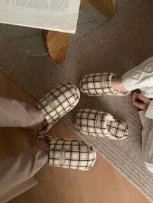 XIXITIAO Casual Color Block Plaid Slippers For Men & Women, Couples Warm Fleece Closed Toe House Shoes For Autumn Winter - Beige - View 10