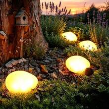 New Solar Pebble Light – Outdoor Landscape Light With Realistic Stone Design. Ambient Lighting For Courtyards, Patios, And Pathways; Suitable For Gardens, Terraces, Walkways, And Lawns. Warm White Solar Stone Light – Outdoor Decorative Lighting. - Stone Lamp - View 7