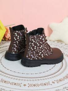 Sepatu Bot Pendek Anak Perempuan Terbaru Musim Gugur/Dingin, Motif Pita Perak di Seluruh Permukaan, Desain Blok Warna, Resleting Samping + Tali, Sol Tebal Anti Selip - Coklat - View 5