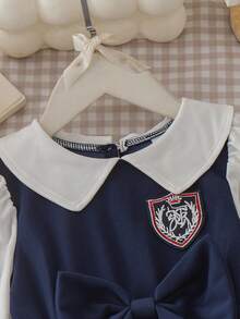 2pcs/Set Gaun Lengan Panjang Gaya Akademi untuk Balita Perempuan dengan Lencana Pita 3D, Musim Semi/Musim Gugur - Navy Blue - View 3