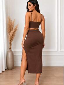 Conjunto Feminino Cropped Corset de Alça + Saia Midi com Fenda e Detalhe Franzido - Marrom - Visão 3