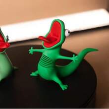 1pc Funny Chameleon Lizard Figurine, Big Mouth Gecko Statue With Tongue, Cute Reptile Desktop Decor Creative Gift - Multicolor - View 4