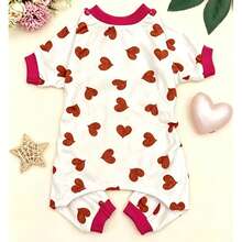 1pc New Dog Four-Corner Fleece Thickened Heart Pattern Pet Clothing Warm Outfit For Autumn/Winter - Red and White - View 1