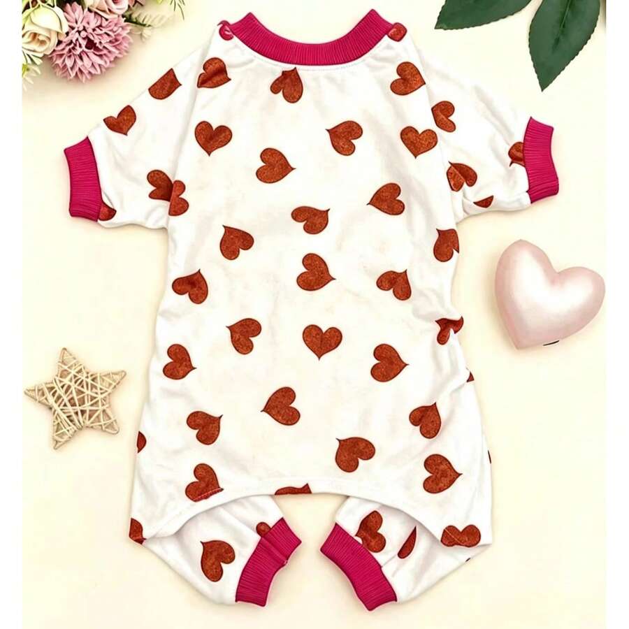 1pc New Dog Four-Corner Fleece Thickened Heart Pattern Pet Clothing Warm Outfit For Autumn/Winter - Red and White - View 1