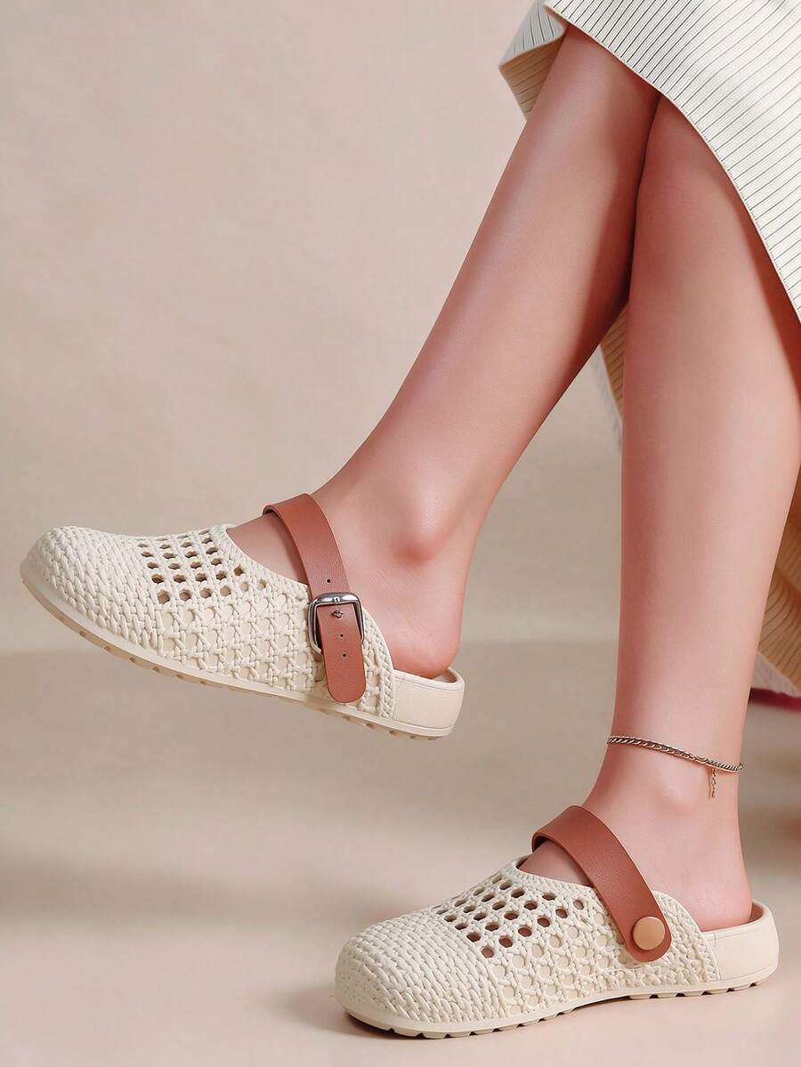 Women's Summer Hollow-Out Clogs, Closed-Toe Hollow-Out Sandals, Fashionable Slippers, Non-Slip Soft Sole Beach Casual Shoes - Apricot - View 1