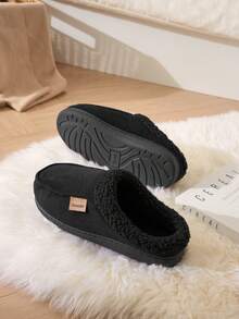 Unisex Winter Thermal Lined Slippers, Warm Soft Sole Comfortable Bedroom Indoor/Outdoor Fuzzy Slippers, Plush Retro Design Slippers - Black - View 3
