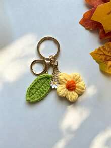 1pc Handmade Woven Green Leaf Puff Flower Daisy Pendant 8-Shaped Keychain, Suitable For Women/Men Daily Wear, Backpack Charm, Car Key Holder, Travel, Vacation, School, College, Party, Holiday Gift, Key Ring, Key Chain - Multicolor - View 1