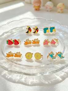 7 Pairs Personalized Non-Pierced Ear Clips Jewelry Set, Weekly Non-Repeating Style, Multiple Designs For Versatile Matching, Small Flower, Small Strawberry, Whale, Small Cat, Cloud, Etc., Daily Wear Jewelry, Holiday Celebration Outfit - Gold - View 7