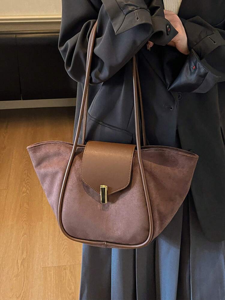 Tote Bag With Suede And Smooth Leather Patchwork Flap Decor, Spacious Body With Large Capacity Storage, Metal Lock Closure, Korean Minimalist Retro Style Tote Bag, Suitable For Commuting, School, Shopping And Outings For Women, Soft Shoulder Underarm Bag, Simple Tote, Versatile Casual Women's Bag, High-Quality Daily Bag, Easily Store Personal Belongings - Coffee - View 5