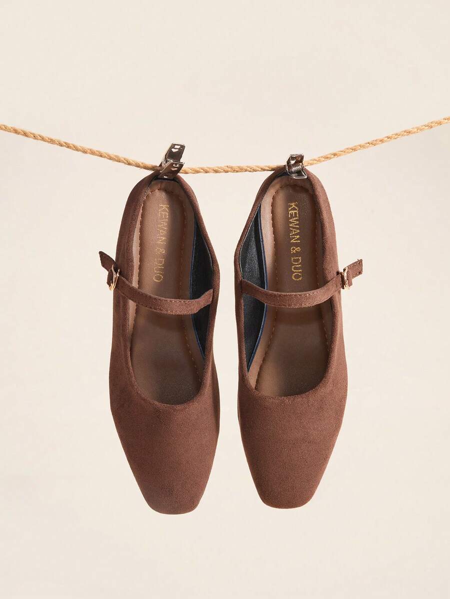 Okurime. 2026 New Slip-On Mule Slippers For Women, Flat Sandals For Spring & Summer, Soft Sole Backless Shoes, Non-Fatiguing - Khaki - View 1