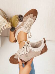 Women's Casual Sports Shoes, Retro Versatile Soft Sole Lace-Up Sneakers - Khaki - View 2
