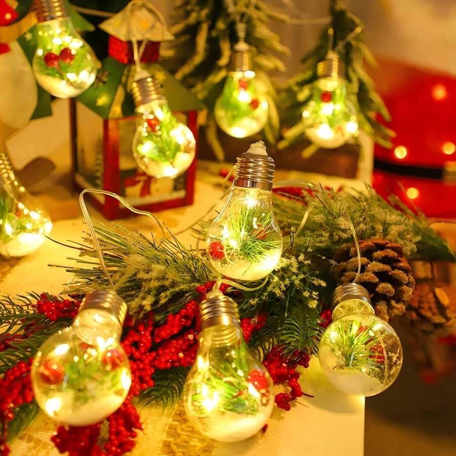 Christmas Mini Snow Scene Light Bulb String Lights, 5m 10LED Warm White, Innovative Transparent Bulb Shell Design With Simulated Pine Needles, Red Berries, And Cherry Inside, Decorated With Simulated Snowflakes, Creating A Winter Snowy Forest Scene. Soft Warm Light Illuminates, Light Passes Through Transparent Shell To Reflect Delicate Pine Branches And Red Berries, Creating A Romantic Atmosphere. LED Beads With Long Lifespan