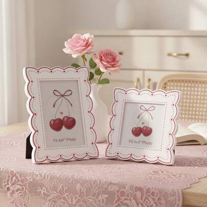 1 pieza Marco de fotos lindo, marco de fotos con borde ondulado en forma de abanico vintage, diseño de corazón rojo, 4x4/4x6 pulgadas, soporte decorativo para colgar en la pared y escritorio, adecuado para dormitorio, escritorio, estantería y decoración del hogar, regalo de Navidad para mamá, esposa, novia y amigos (papel fotográfico aleatorio)