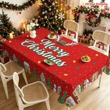 1件紅色背景聖誕主題桌布，中央手寫「Merry Christmas」文字搭配鹿角帽裝飾，周圍環繞小屋、雪人、聖誕樹、禮物盒、冬青葉與金箔點綴，適用於廚房餐桌布置、餐廳裝飾、野餐露營、派對場景、農舍風裝飾、桌面美化與營造節日氛圍 - 彩色 - 查看 5