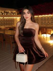 Women's Velvet Mini Tube Dress, Ruched Waist Design, Layered Ruffle Hem, Suitable For Autumn Night Out, Cocktail Party, Nightclub, Halloween Costume - Brown - View 1