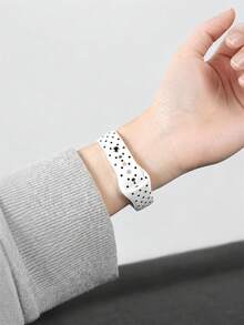 Tali Jam Tangan Silikon Polkadot Hitam Putih untuk Apple Watch, Tali Jam Tangan Olahraga yang Bernapas dan Tahan Keringat, Tali Pengganti Minimalis dan Serbaguna - MultiWarna - View 3