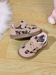 Girls' Vintage Training Casual Shoes, Leopard Print Color Block Design, Hook And Loop Closure For Easy On And Off, Soft Round Toe Shape, Side Stripe Accent - Camel - View 4