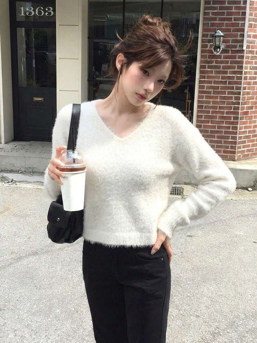 Korean Style V-Neck Plush Short Sweater Women Autumn/Winter Soft Cozy Gentle Pullover Knit Top - White - View 1
