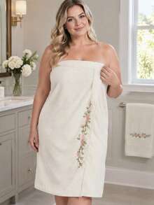 1pc-Rose Embroidered Large Bath Towel, Size 90*170 Cm, Soft And Thick, Quick-Drying, Dedicated For Home Bathing. Exquisite Rose Embroidery Adds A Gentle Atmosphere, Fluffy And Comfortable Touch, No Shedding, Available In Beige And Pink, Combining Practicality And Sweet Appearance. - Multicolor - View 1