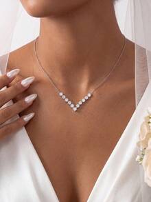 1 buah Kalung Moissanite, Kalung Berbentuk V Modis dengan Hiasan Batu Permata, Cocok untuk Pesta dan Pemakaian Sehari-hari Wanita - Kalung moissanit berbentuk V - View 2